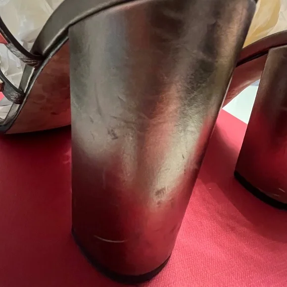 Valentino Garavani Rockstud leather sandal - Picture 7 of 11